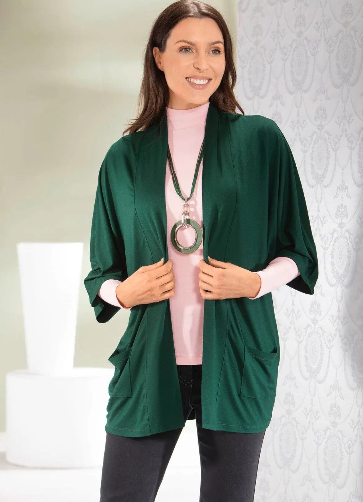 Shirtjacke in verschlussloser Form in 2 Farben