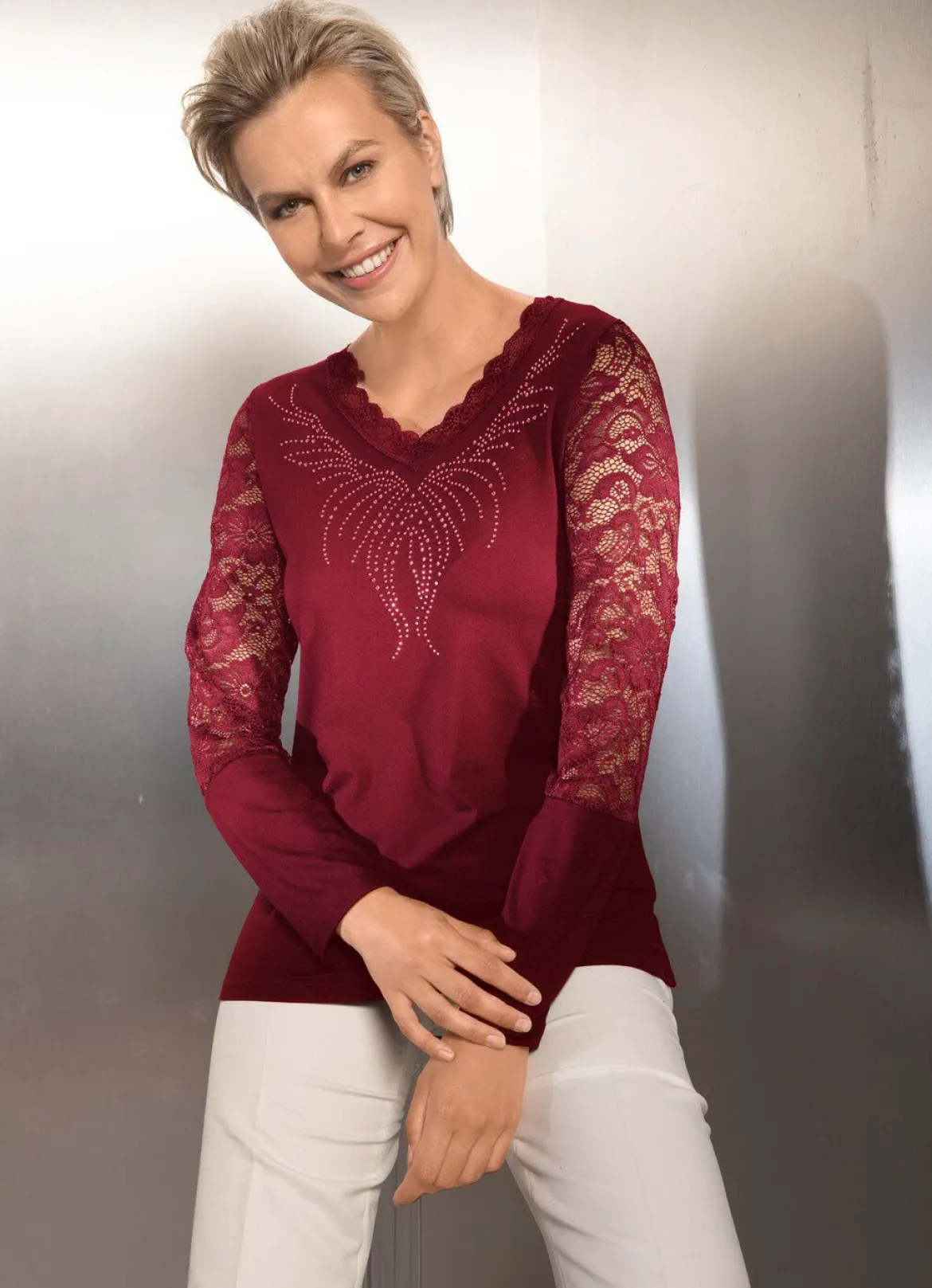 Shirt-Tunika mit edler Spitze