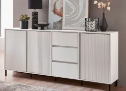 Sideboard mit aufwendiger Rillenfront