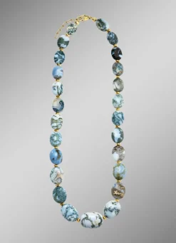 Strahlende Garnitur mit Opal und Hämati