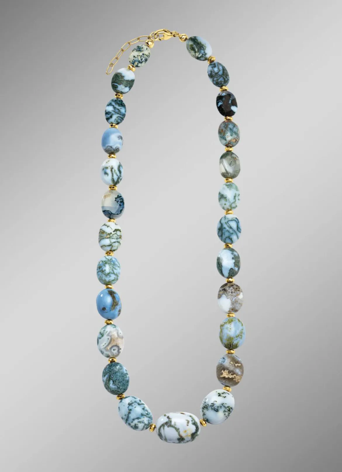 Strahlende Garnitur mit Opal und Hämati