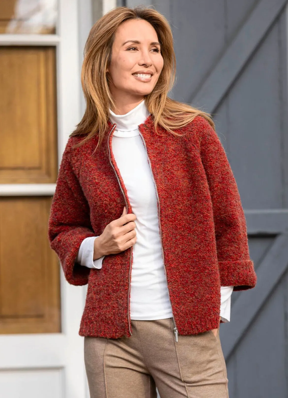 Strickjacke aus Bouclégarn