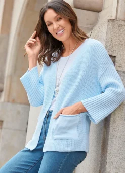 Strickjacke in Strukturmix