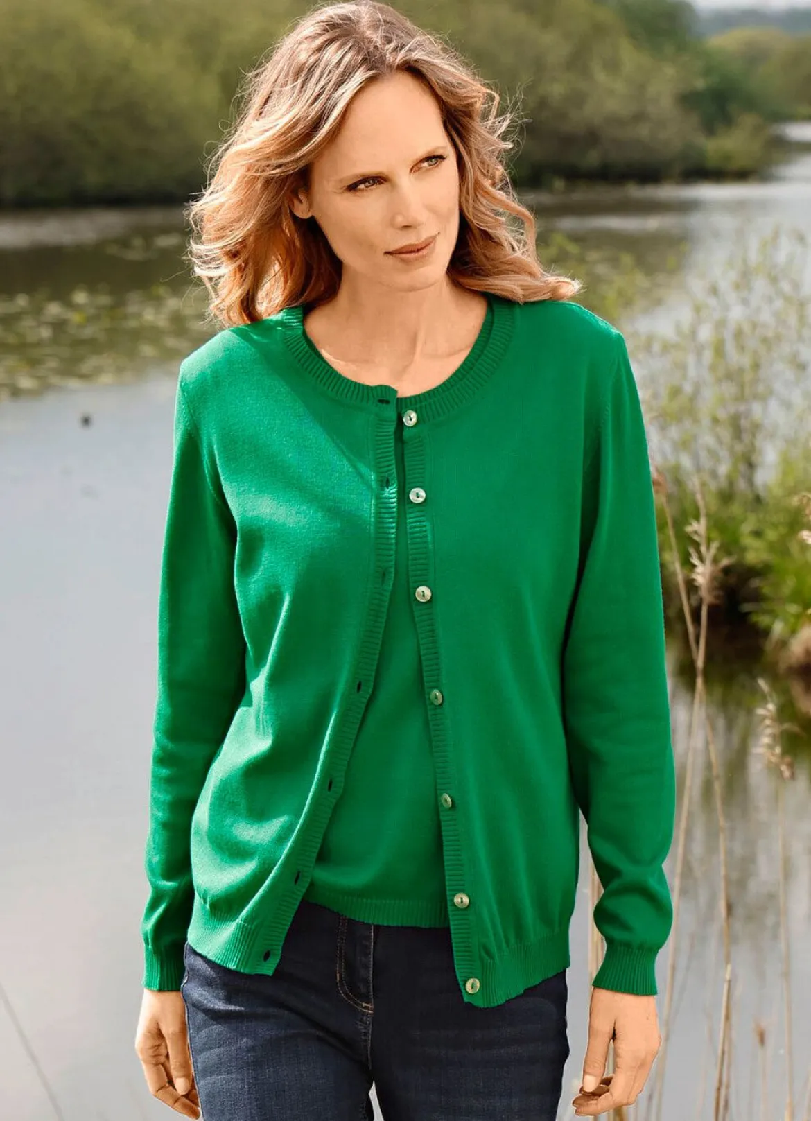 Strickjacke mit rundem Halsausschnitt