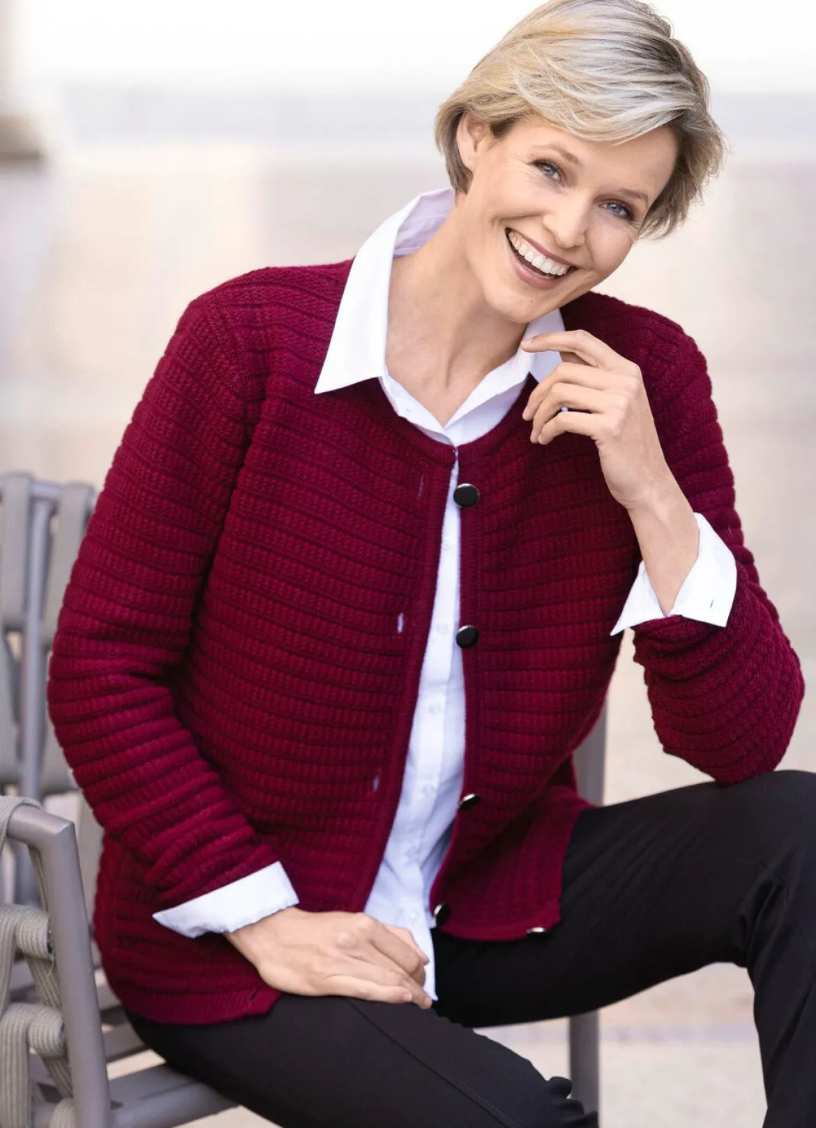 Strickjacke mit Struktur allover