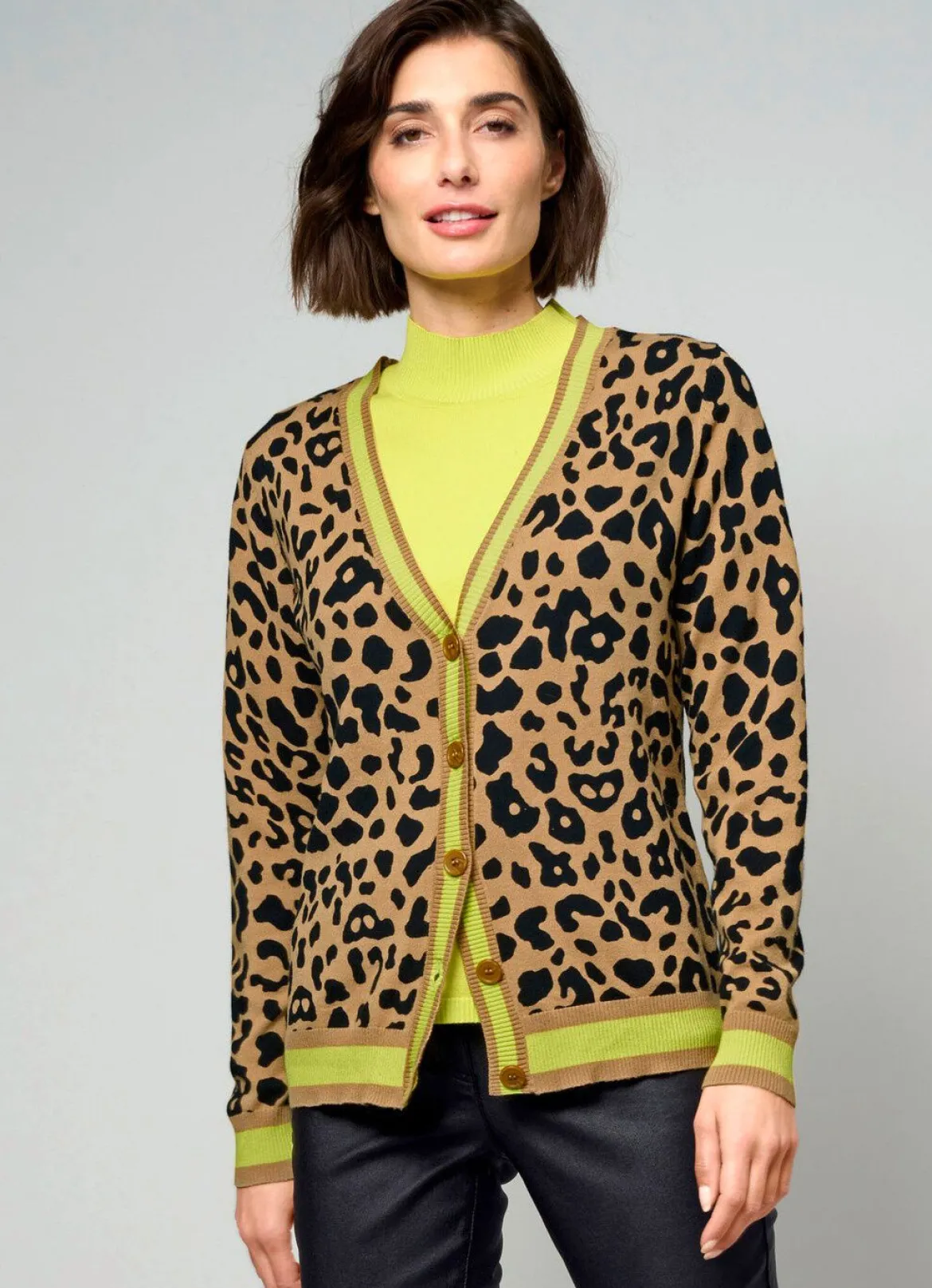 Strickjacke mit Tierfell-Optik