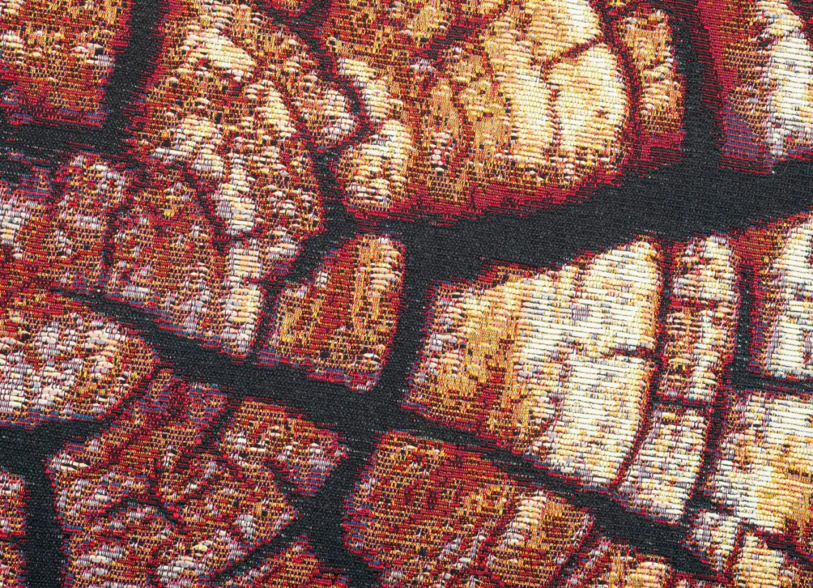 Teppich im naturnahen Baumstamm-Design