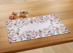 Tisch- und Raumdekoration mit Blumen-Motiv