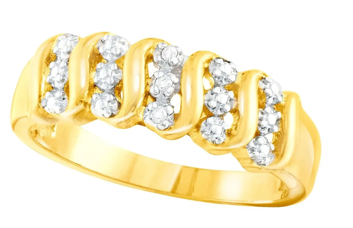Toller Damenring mit 3 Diamanten