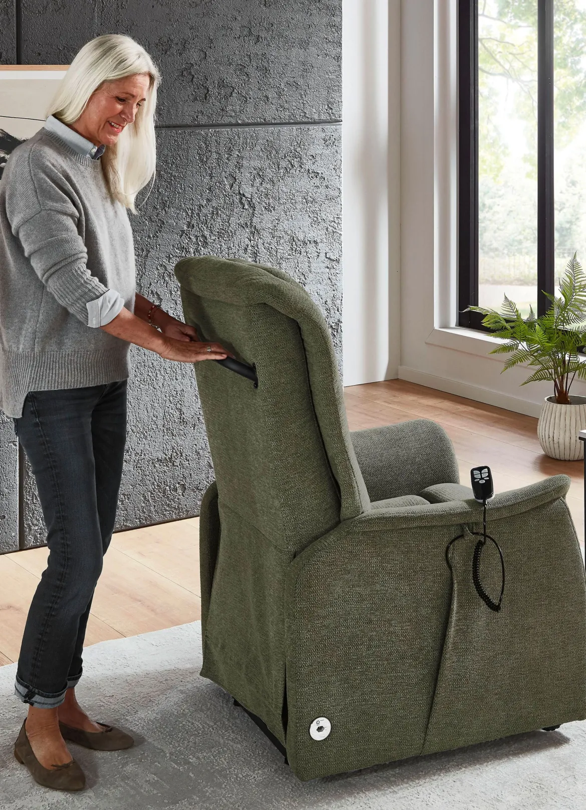 TV-Sessel mit Motor, Aufstehhilfe und Mobilitätsfunktion
