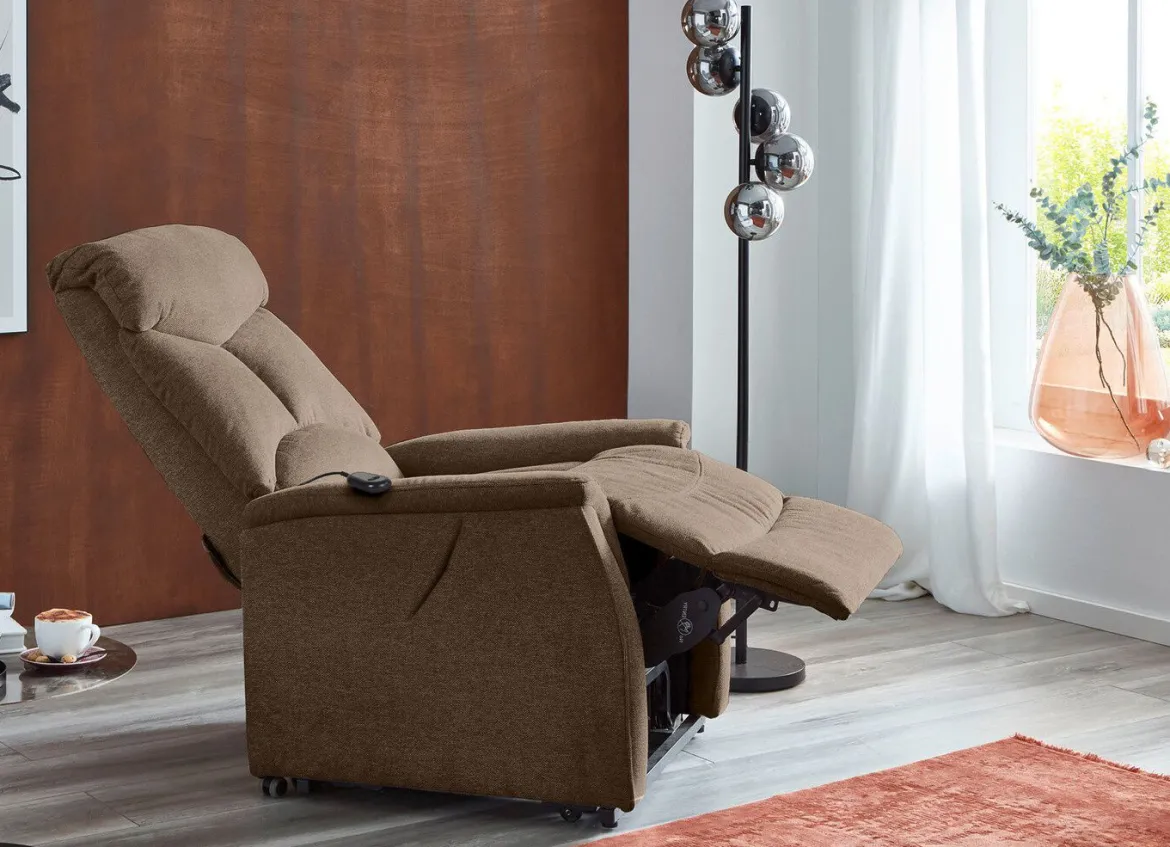 TV-Sessel mit Motor und Aufstehhilfe