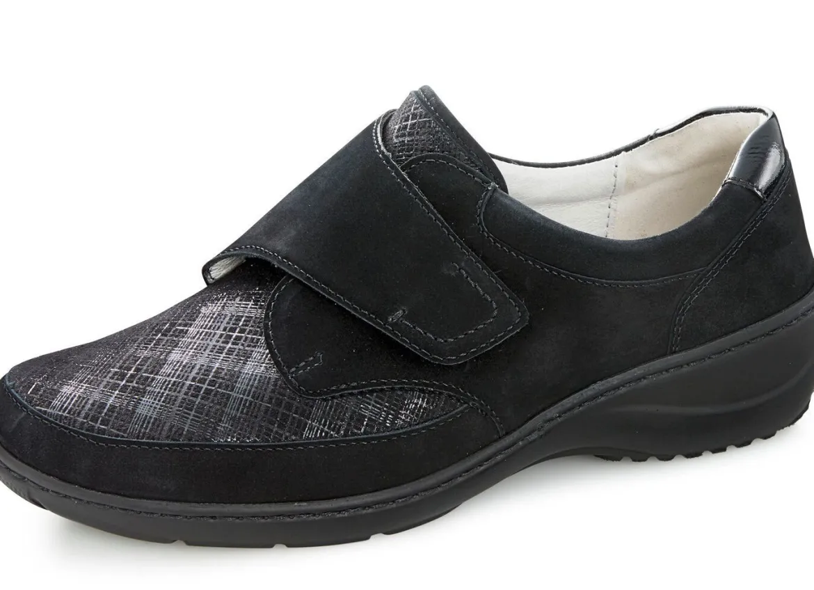 Waldläufer Slipper mit Stretchmaterial im Ballenbereich