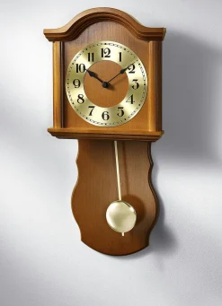 Wanduhr aus Holz mit Funkuhrwerk