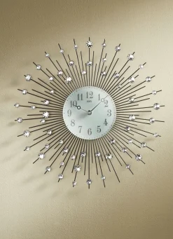 Wanduhr mit arabischen Ziffern